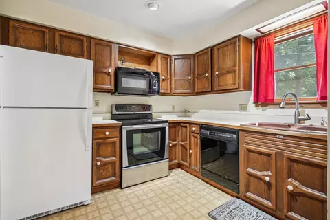 Kitchen - 1571 34th Ave, Moline, IL 61265 photo 1 of 1