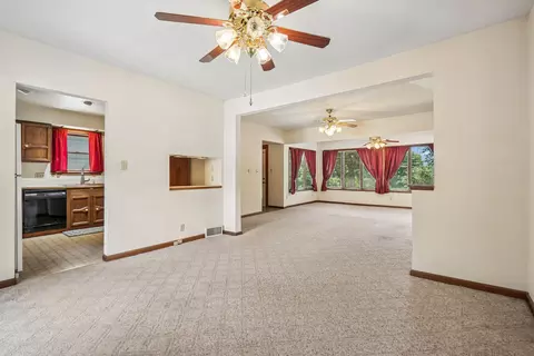 Living - 1571 34th Ave, Moline, IL 61265 photo 5 of 5