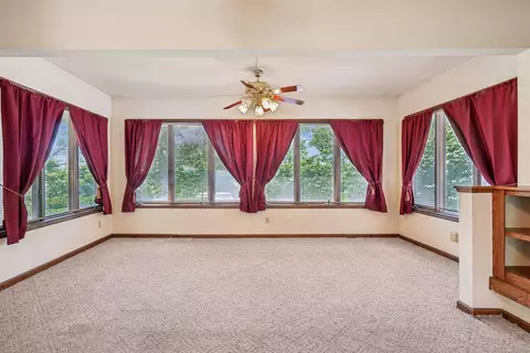 Living - 1571 34th Ave, Moline, IL 61265 photo 3 of 5