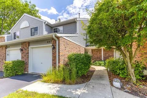 447 Canterbury Dr #447-12E, Carol Stream, IL 60188