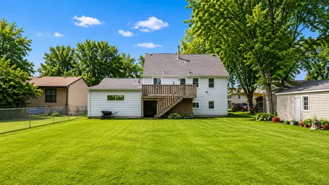 Exterior - 1716 Rogers Ave, Mchenry, IL 60050 photo 4 of 6