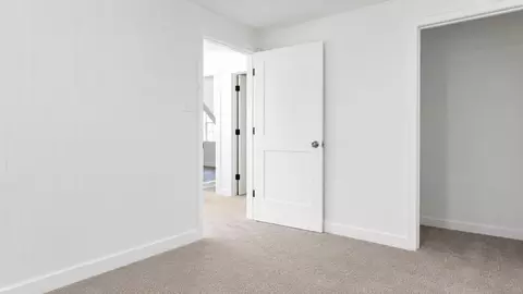 Bedroom - 1716 Rogers Ave, Mchenry, IL 60050 photo 6 of 10