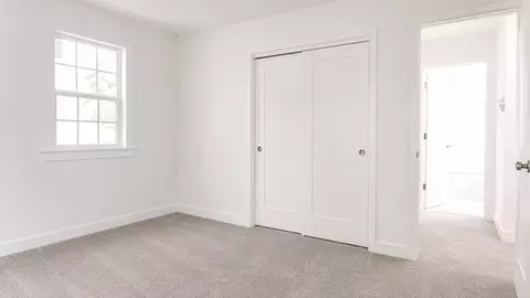 Bedroom - 1716 Rogers Ave, Mchenry, IL 60050 photo 9 of 10