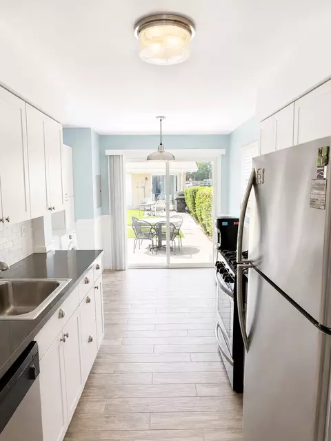 813 Valley Stream Dr #D, Wheeling, IL 60090 photo 9