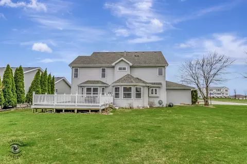 Exterior - 319 Mallards Cv, Beecher, IL 60401 photo 2 of 4
