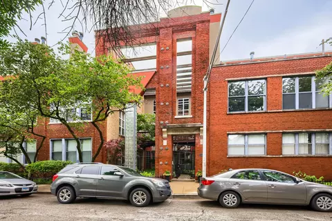 525 N Ada St #25, Chicago, IL 60642