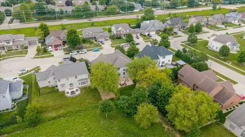 View/Area - 2104 Sinclair Ct, Bloomington, IL 61704 photo 9 of 9