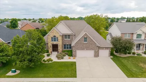 View/Area - 2104 Sinclair Ct, Bloomington, IL 61704 photo 2 of 9