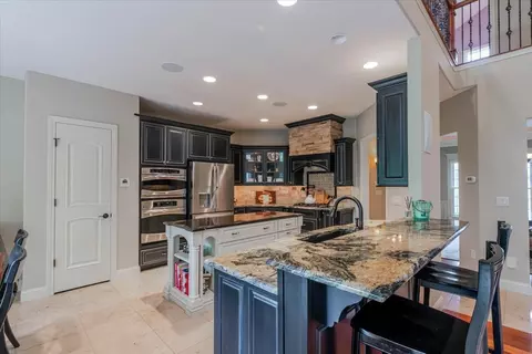 Kitchen - 2104 Sinclair Ct, Bloomington, IL 61704 photo 3 of 5