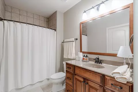 Bath - 2104 Sinclair Ct, Bloomington, IL 61704 photo 6 of 6