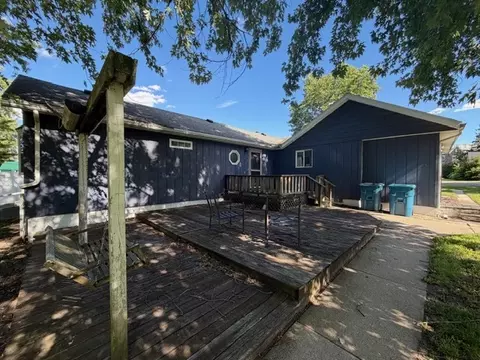 Exterior - 416 E Seventh St, Minonk, IL 61760 photo 3 of 3