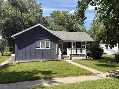 416 E Seventh St, Minonk, IL 61760