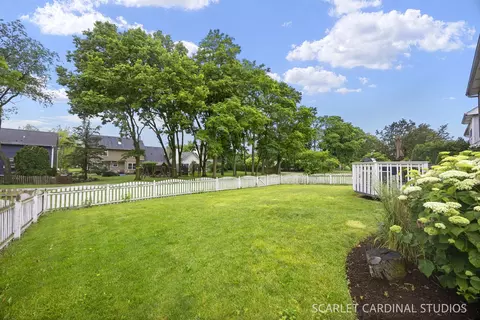 Exterior - 56 Forestview Ln, Aurora, IL 60502 photo 4 of 5