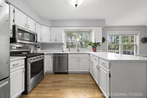 Kitchen - 56 Forestview Ln, Aurora, IL 60502 photo 1 of 3