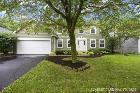 56 Forestview Ln, Aurora, IL 60502
