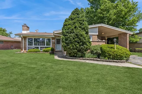 7314 Foster St, Morton Grove, IL 60053
