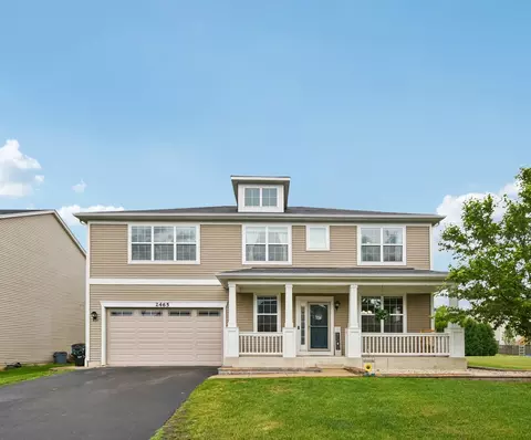 2465 Heron Ln, Wauconda, IL 60084