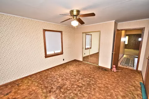 Bedroom - 17029 Lorenz Ave, Lansing, IL 60438 photo 2 of 4