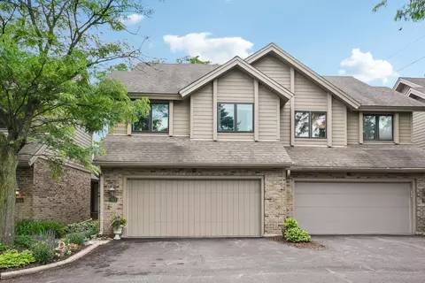 7912 S Garfield Ave, Burr Ridge, IL 60527