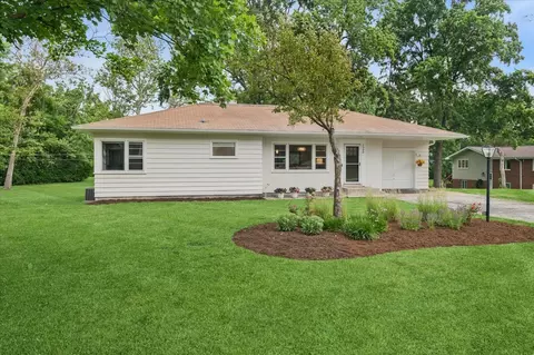 1308 W 53rd Pl, La Grange Highlands, IL 60525