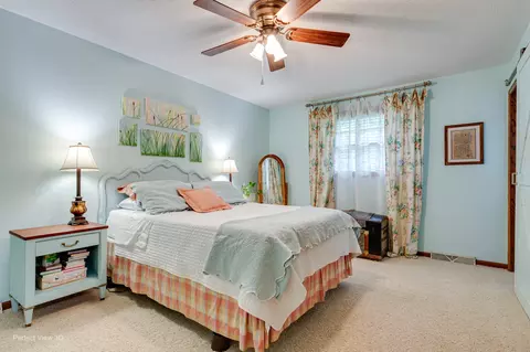 Bedroom - 325 Twilight Dr, Morris, IL 60450 photo 2 of 5