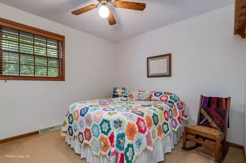 Bedroom - 325 Twilight Dr, Morris, IL 60450 photo 4 of 5