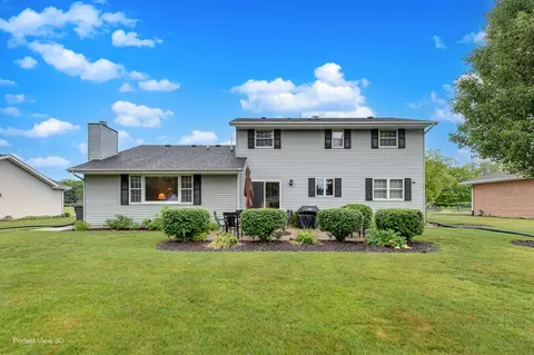 Exterior - 325 Twilight Dr, Morris, IL 60450 photo 3 of 3