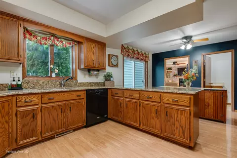 Kitchen - 325 Twilight Dr, Morris, IL 60450 photo 1 of 5