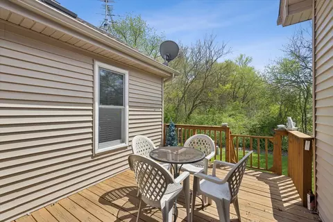 Exterior - 1479 Mackenzie Ln, Elgin, IL 60120 photo 2 of 4