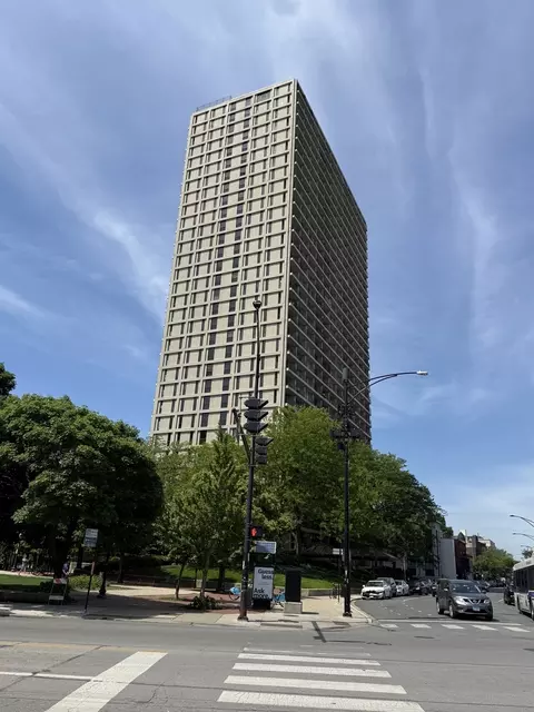 Undisclosed, Chicago, IL 60614