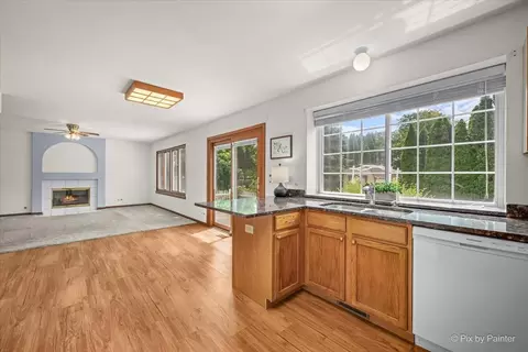 Living - 476 Topaz Ln, Bartlett, IL 60103 photo 5 of 11