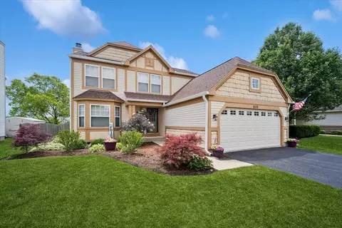 1113 Annandale Dr, Elgin, IL 60123