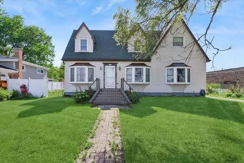 8233 Austin Ave, Morton Grove, IL 60053