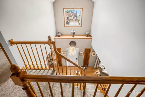 Entry Way - 1 N211 Coventry Dr, Carol Stream, IL 60188 photo 2 of 2