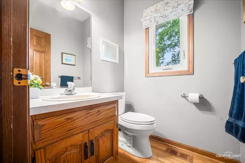 Bath - 1 N211 Coventry Dr, Carol Stream, IL 60188 photo 1 of 4