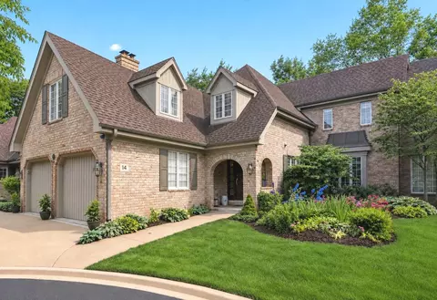 14 Tartan Ridge Rd, Burr Ridge, IL 60527