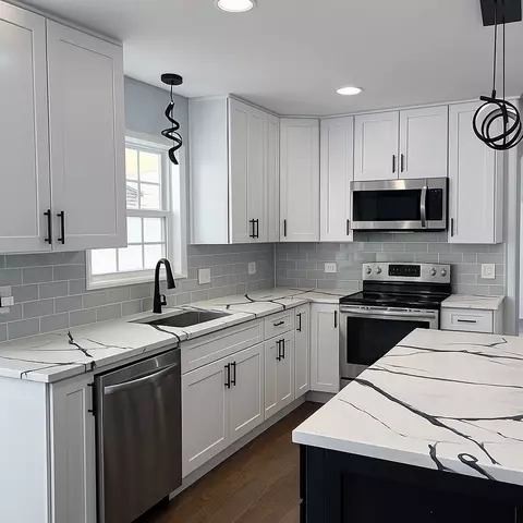 Kitchen - 738 E 155th St, Phoenix, IL 60426 photo 2 of 2