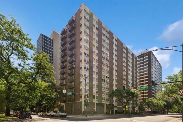 3033 N Sheridan Rd #601, Chicago, IL 60657