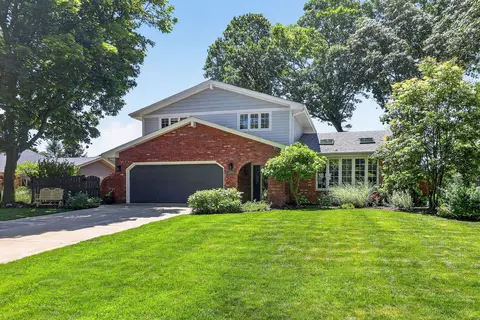 6325 W 124th St, Palos Heights, IL 60463