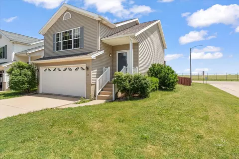 Exterior - 36 Andy Ct, Bloomington, IL 61704 photo 12 of 12