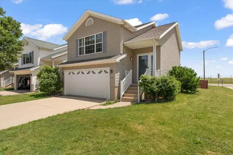 36 Andy Ct, Bloomington, IL 61704