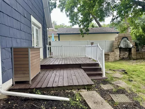 Exterior - 3232 Park 16th St, Moline, IL 61265 photo 4 of 5