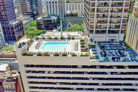 Exterior - 30 E Huron St #5501, Chicago, IL 60611 photo 5 of 5