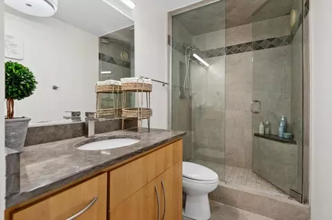 Bath - 30 E Huron St #5501, Chicago, IL 60611 photo 1 of 2