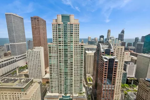 View/Area - 30 E Huron St #5501, Chicago, IL 60611 photo 2 of 5