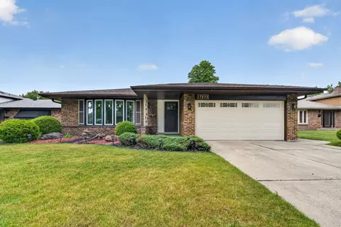 17233 Evans Ave, South Holland, IL 60473