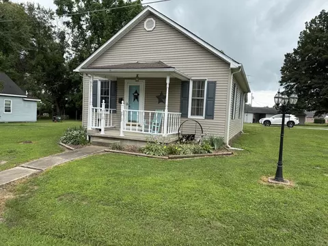 Exterior - 78 Academy St, Eldorado, IL 62930 photo 3 of 3