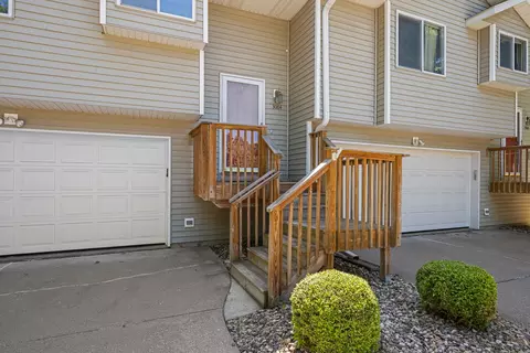 Exterior - 3004 3rd St #10, Moline, IL 61265 photo 2 of 5
