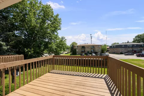 Exterior - 3004 3rd St #10, Moline, IL 61265 photo 3 of 5