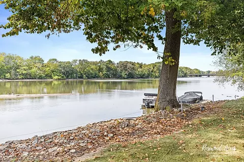 View/Area - 2664 Waldron Ave, Kankakee, IL 60901 photo 1 of 1